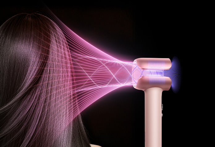 C-Shape DualForce Cyclone™
Multi-intake design for powerful output.
